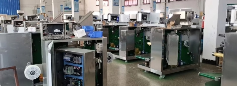 strip packing machine